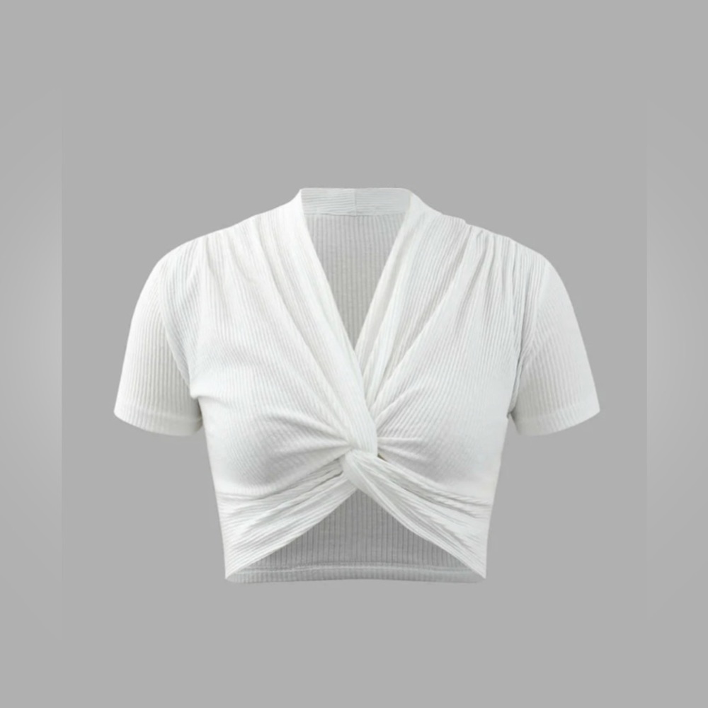 Ribbed Twist Front Crop T-Shirt. Medium. NWT.